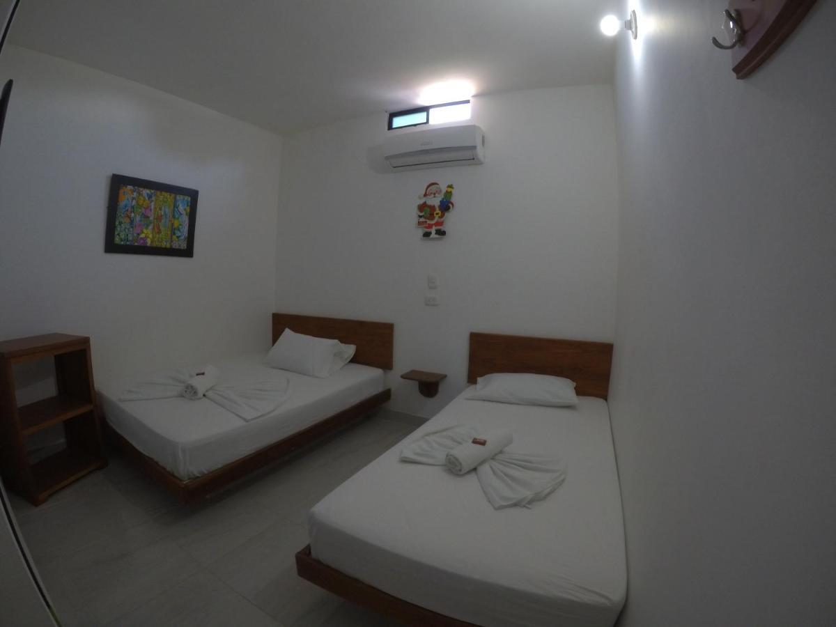 Hotel Paraiso Plaza Puerto Triunfo Esterno foto